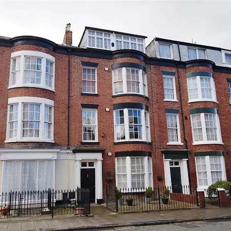 Host & - Marine Sands * Scarborough